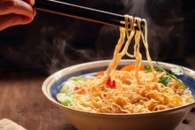 Tô mì của người lạ